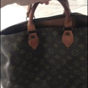 Louis Vuitton speedy bag